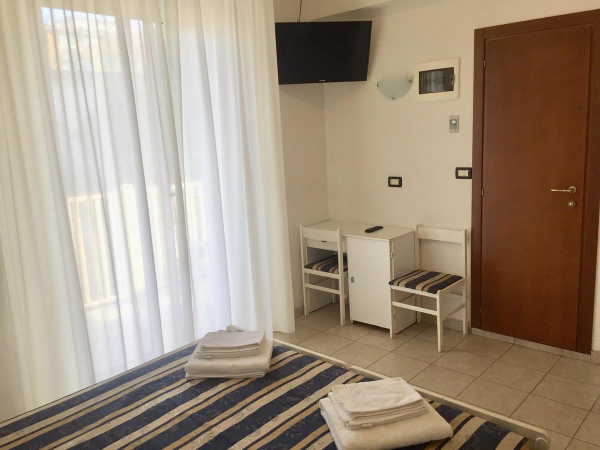 Hotel Aquila Azzurra Rimini Exterior foto