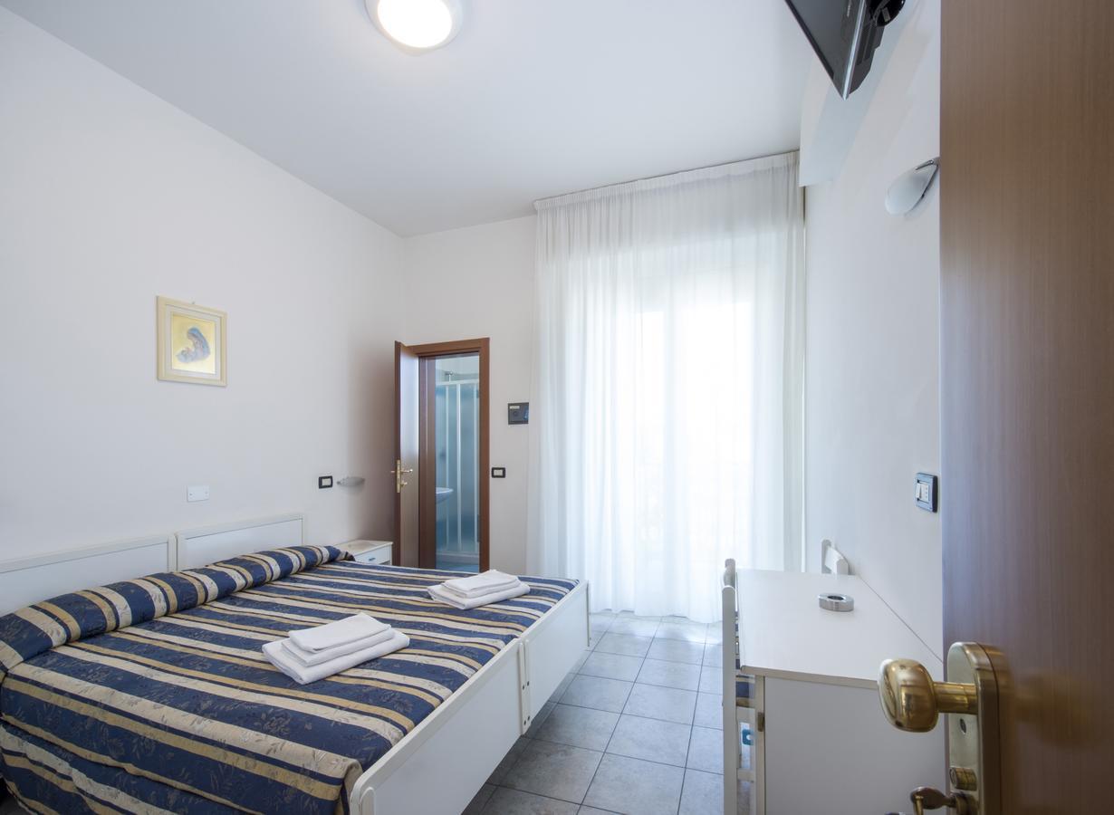 Hotel Aquila Azzurra Rimini Exterior foto